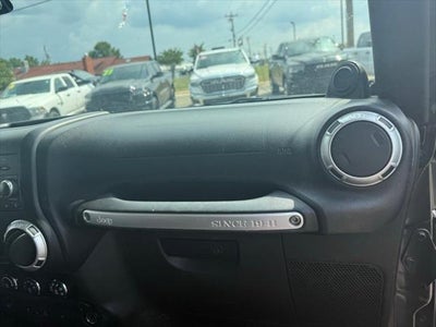 2014 Jeep Wrangler Unlimited Sahara