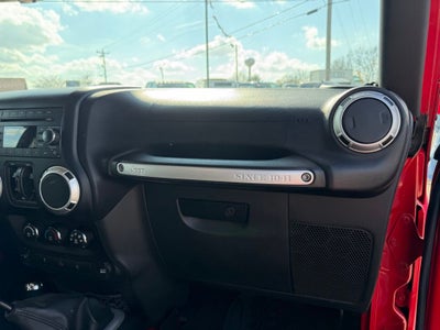 2016 Jeep Wrangler Unlimited Sahara