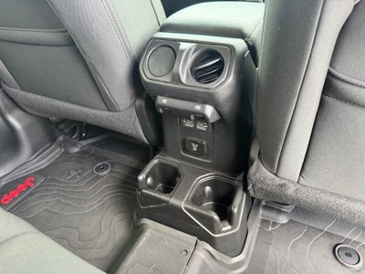 2022 Jeep Wrangler Unlimited Sahara 4x4