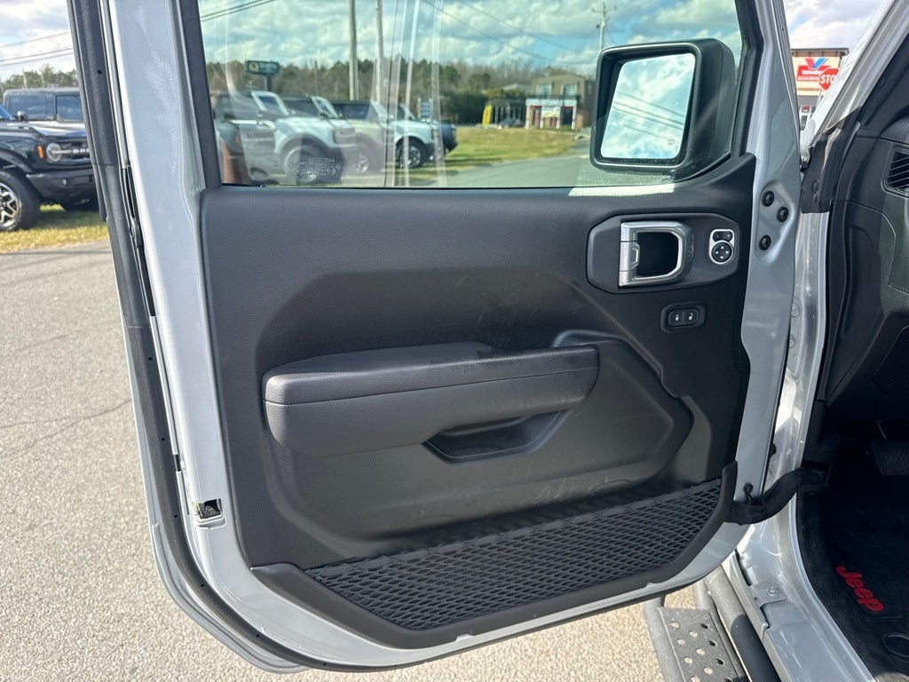 2024 Jeep Wrangler 4-Door Willys 4x4