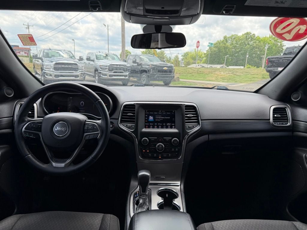 2020 Jeep Grand Cherokee Laredo E 4x2