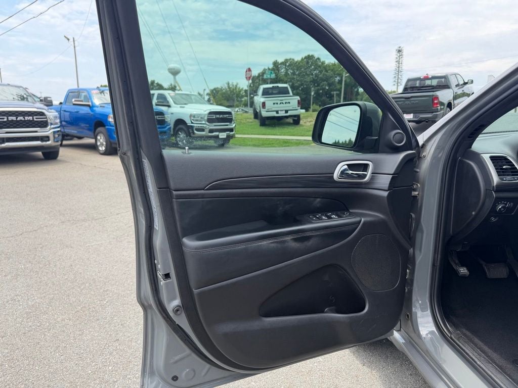 2021 Jeep Grand Cherokee Laredo X 4x4