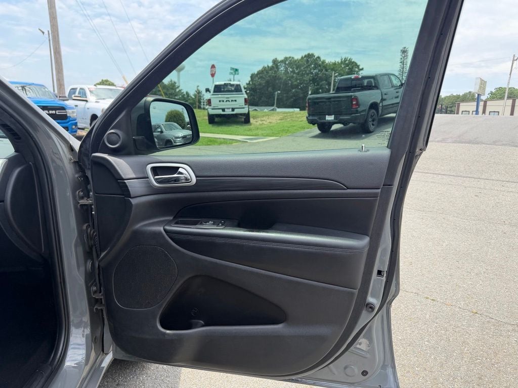 2021 Jeep Grand Cherokee Laredo X 4x4