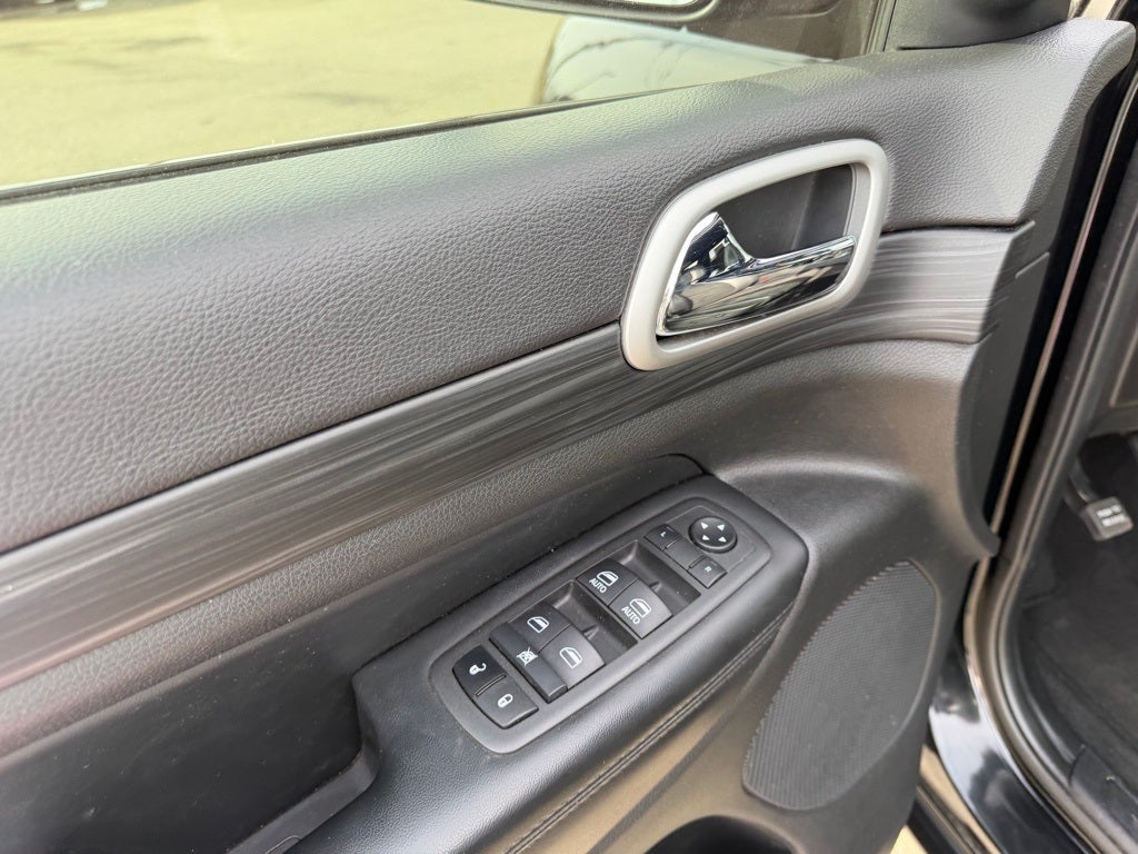 2021 Jeep Grand Cherokee Laredo X 4x4