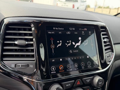 2021 Jeep Grand Cherokee Laredo X 4x4