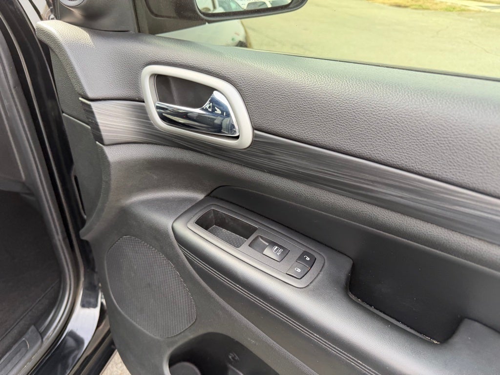 2021 Jeep Grand Cherokee Laredo X 4x4