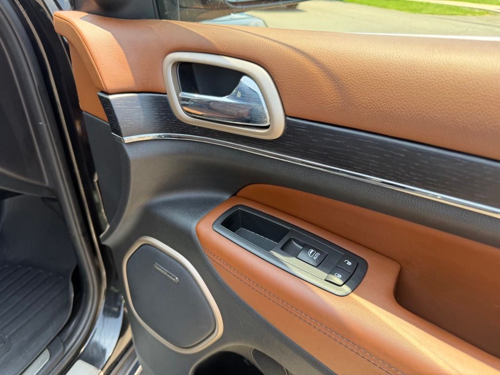2016 Jeep Grand Cherokee Summit