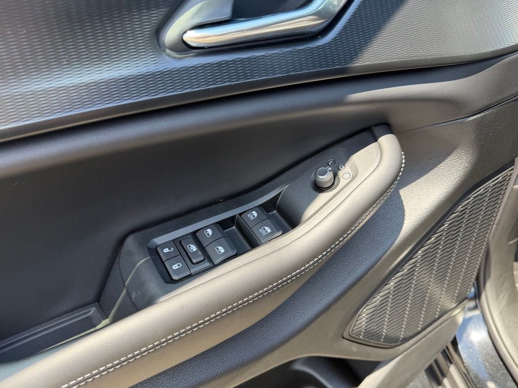 2026 Jeep Grand Cherokee Laredo 4x2
