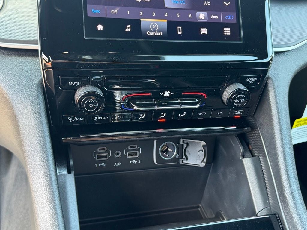 2026 Jeep Grand Cherokee Laredo 4x2