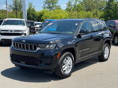 2026 Jeep Grand Cherokee Laredo 4x2