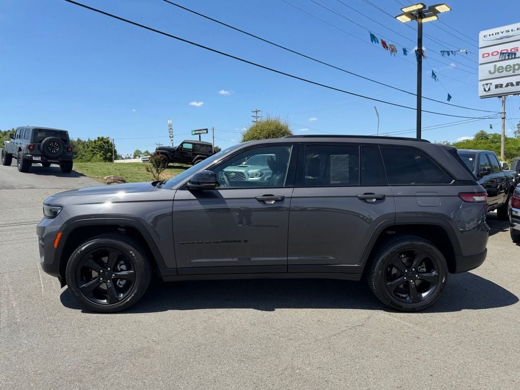 2023 Jeep Grand Cherokee Altitude X 4x4