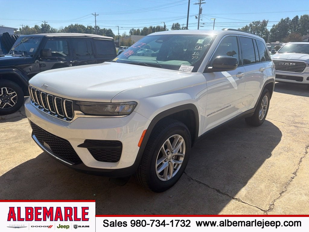 2025 Jeep Grand Cherokee Laredo X