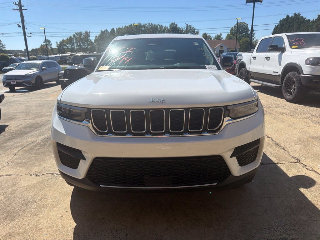 2025 Jeep Grand Cherokee Laredo X