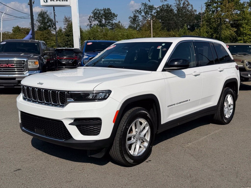 2025 Jeep Grand Cherokee Laredo X 4x4