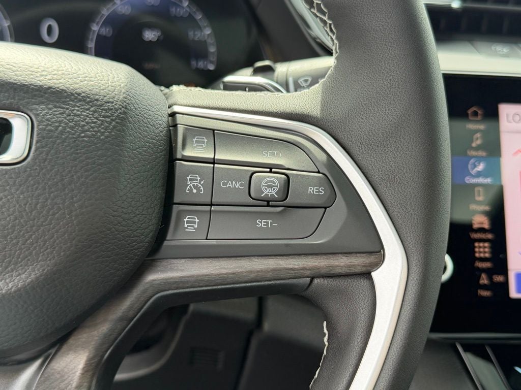 2026 Jeep Grand Cherokee Altitude 4x4