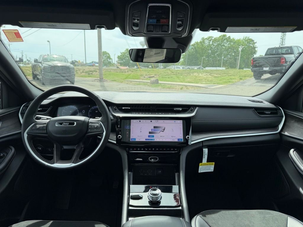 2026 Jeep Grand Cherokee Altitude 4x4