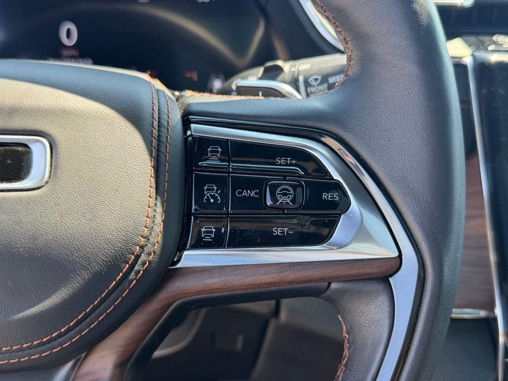 2025 Jeep Grand Cherokee Summit 4x4