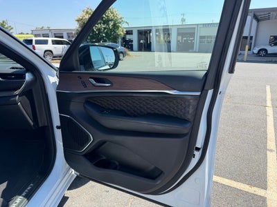 2025 Jeep Grand Cherokee Summit 4x4