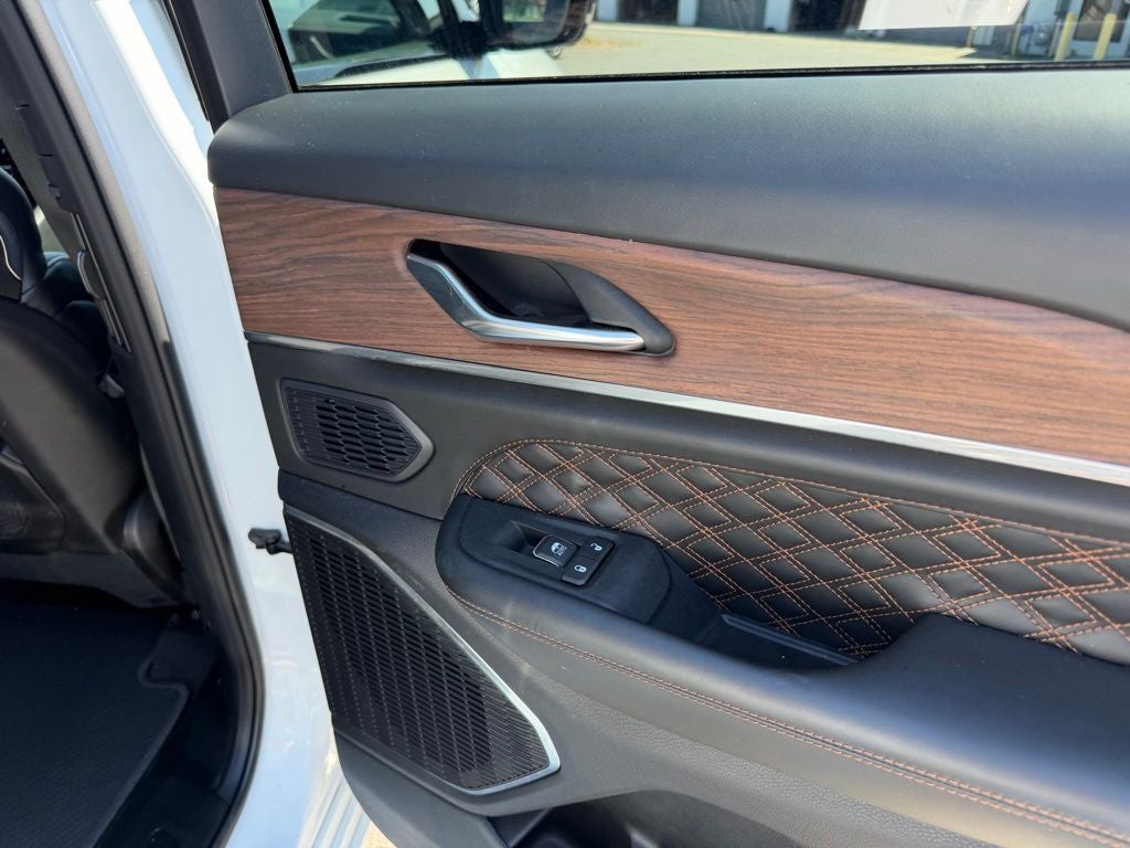 2025 Jeep Grand Cherokee Summit 4x4