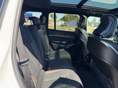 2025 Jeep Grand Cherokee Summit 4x4