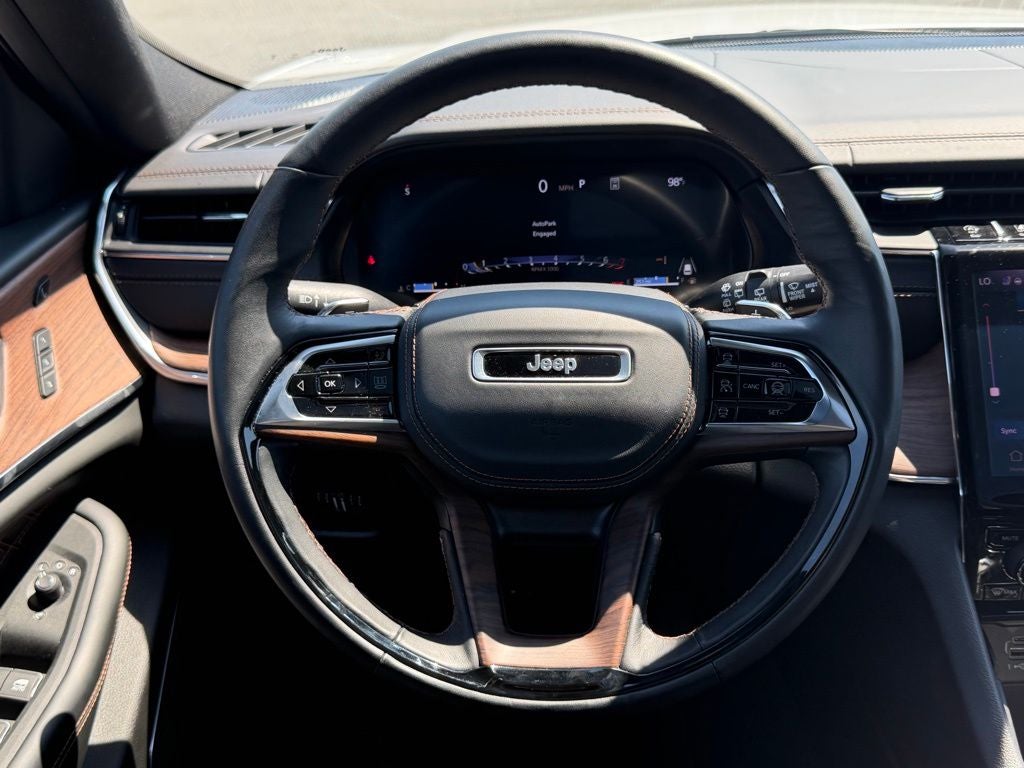 2025 Jeep Grand Cherokee Summit 4x4