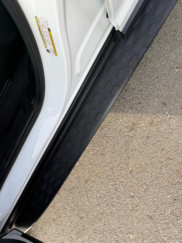 2024 Jeep Grand Cherokee L Laredo 4x2