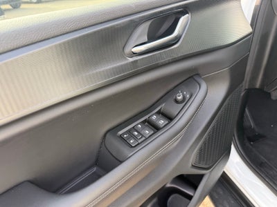 2024 Jeep Grand Cherokee L Laredo 4x2