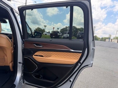 2025 Jeep Grand Cherokee L Summit 4x4