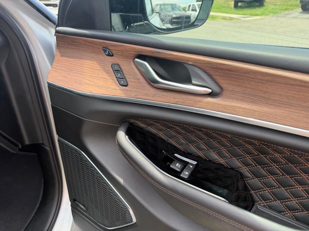 2023 Jeep Grand Cherokee L Summit 4x4