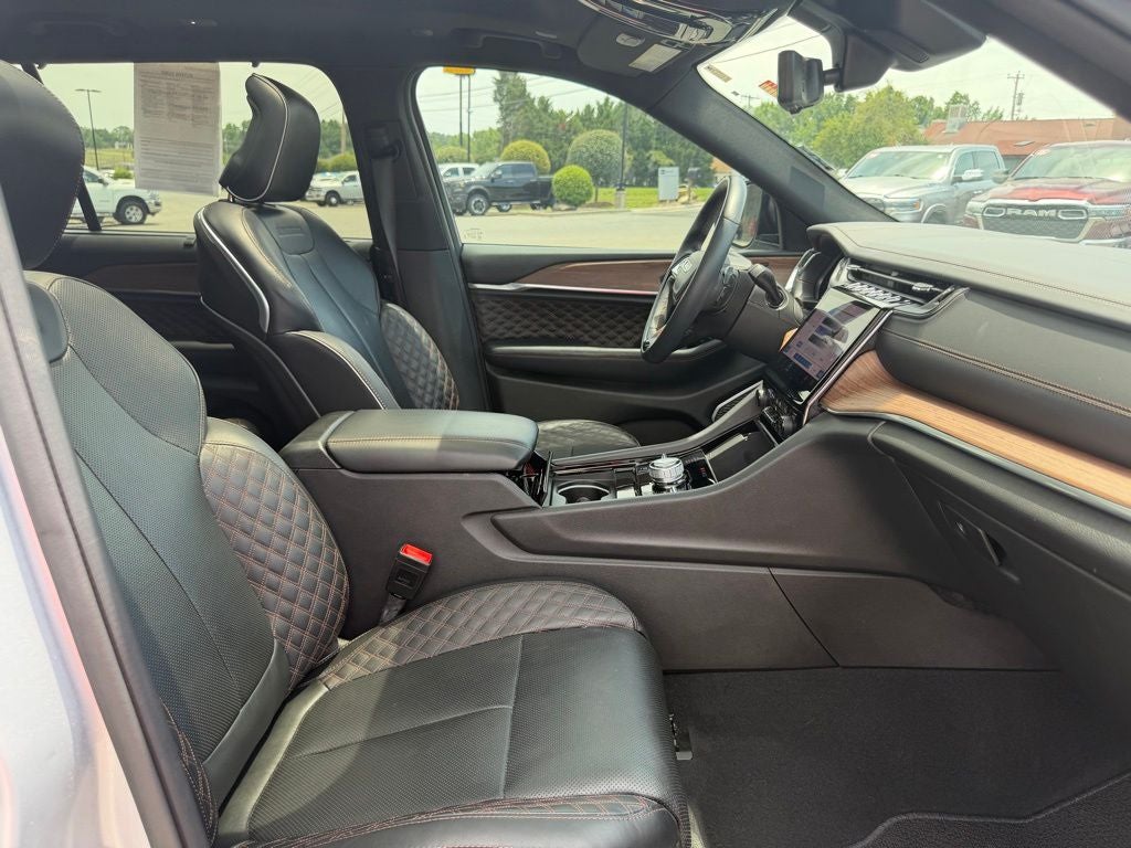 2023 Jeep Grand Cherokee L Summit 4x4