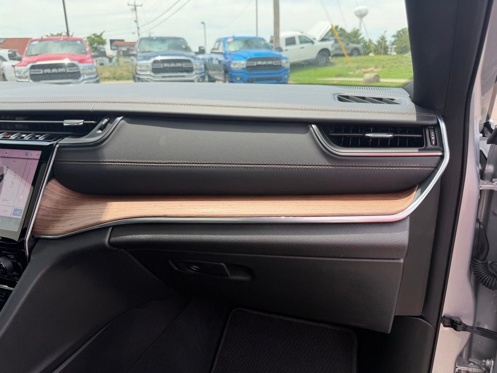 2023 Jeep Grand Cherokee L Summit 4x4