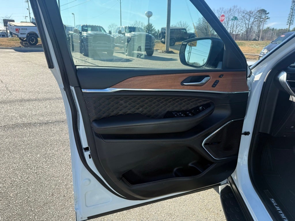 2023 Jeep Grand Cherokee L Summit Reserve 4x4