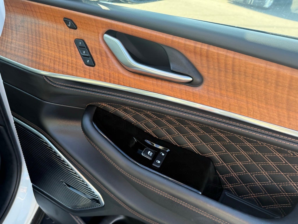 2023 Jeep Grand Cherokee L Summit Reserve 4x4