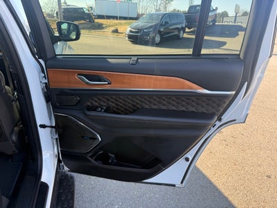 2023 Jeep Grand Cherokee L Summit Reserve 4x4