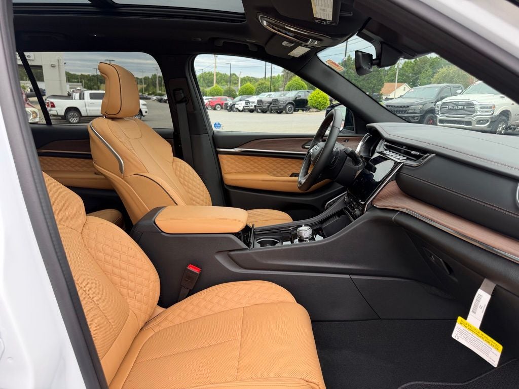 2024 Jeep Grand Cherokee L Summit Reserve 4x4