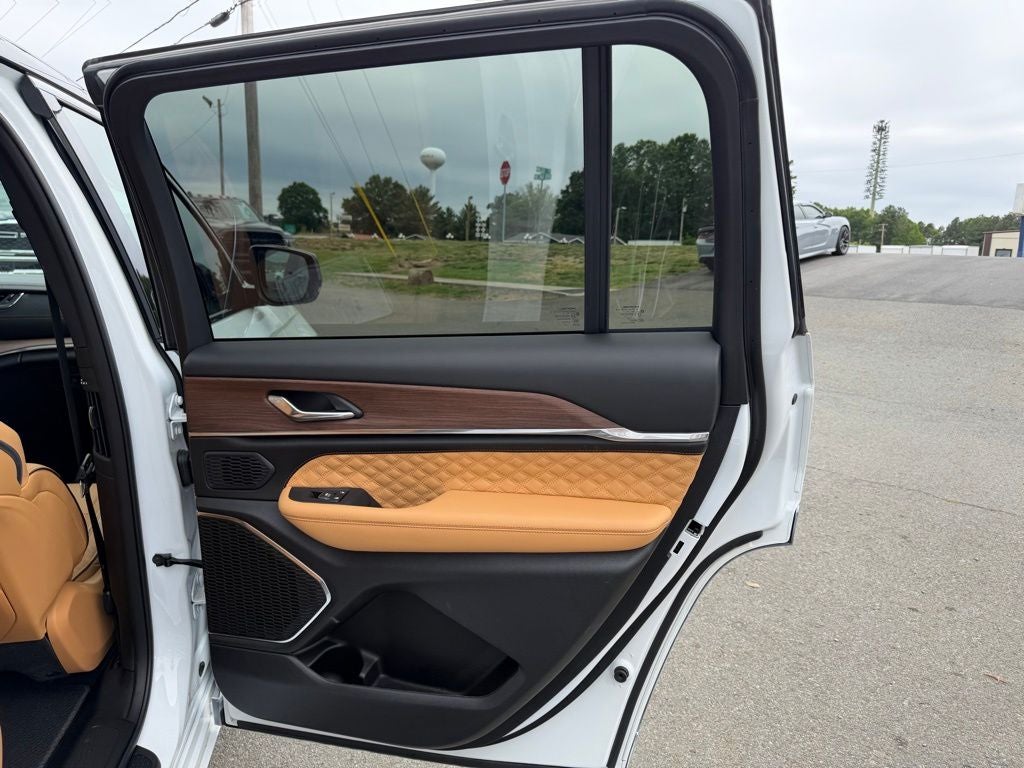 2024 Jeep Grand Cherokee L Summit Reserve 4x4