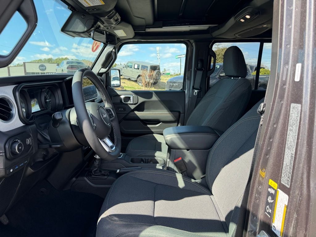 2025 Jeep Wrangler 4xe Sahara 4xe