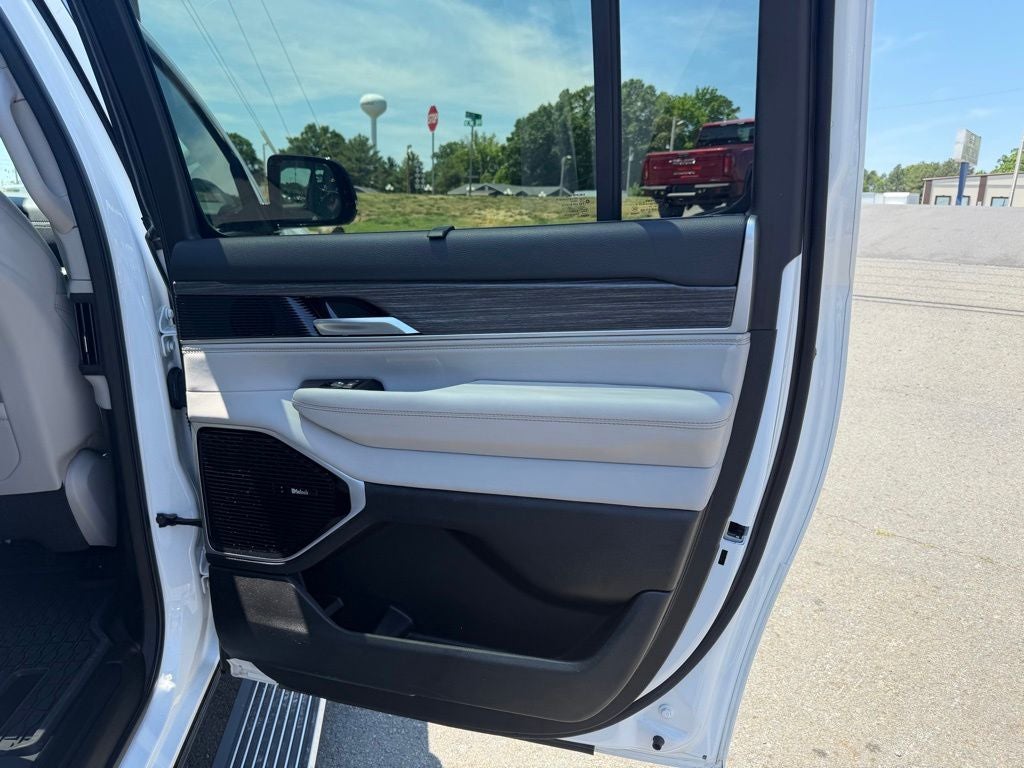 2024 Jeep Wagoneer L Series III 4x4