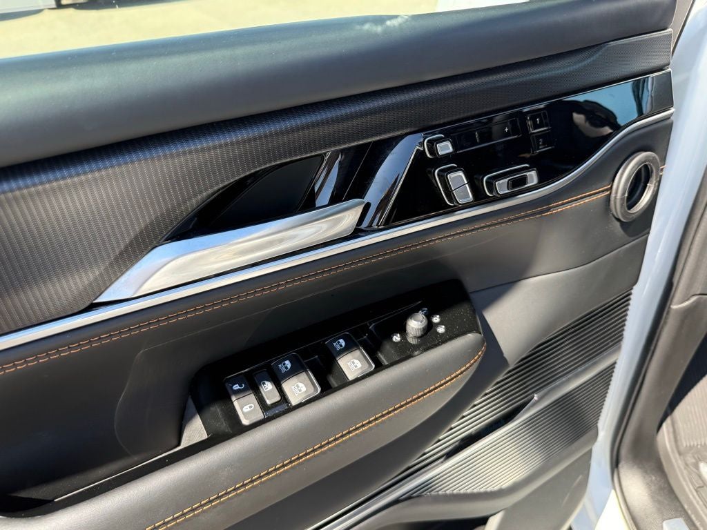 2024 Jeep Grand Wagoneer L Series III
