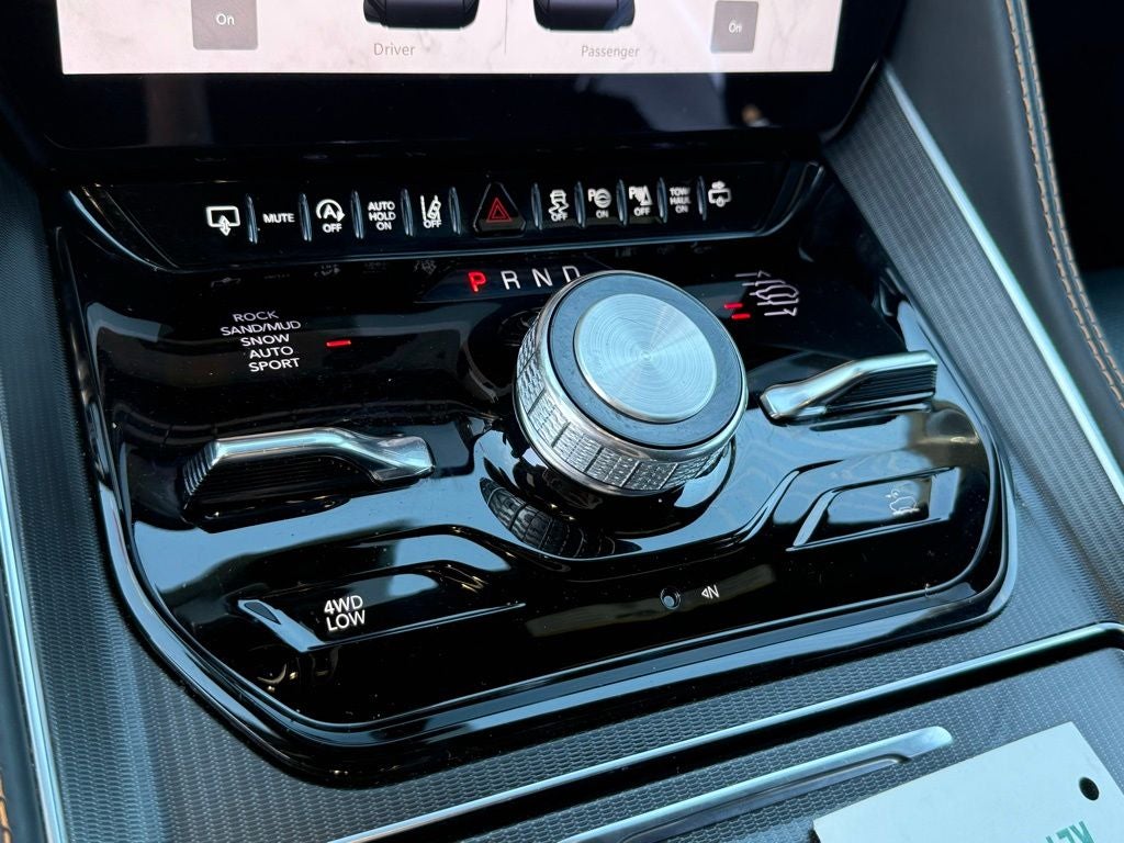 2024 Jeep Grand Wagoneer L Series III