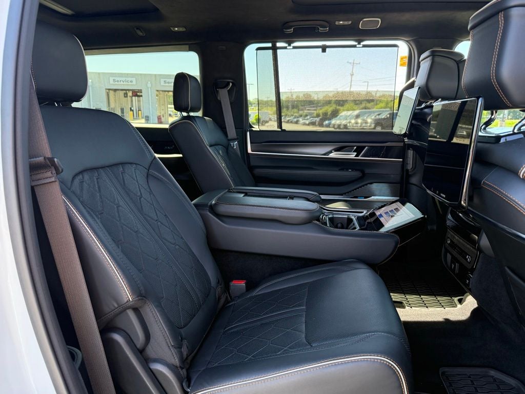 2024 Jeep Grand Wagoneer L Series III