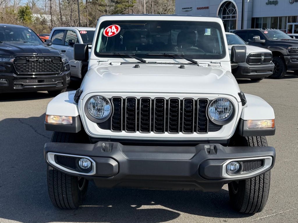 2024 Jeep Gladiator Sport S