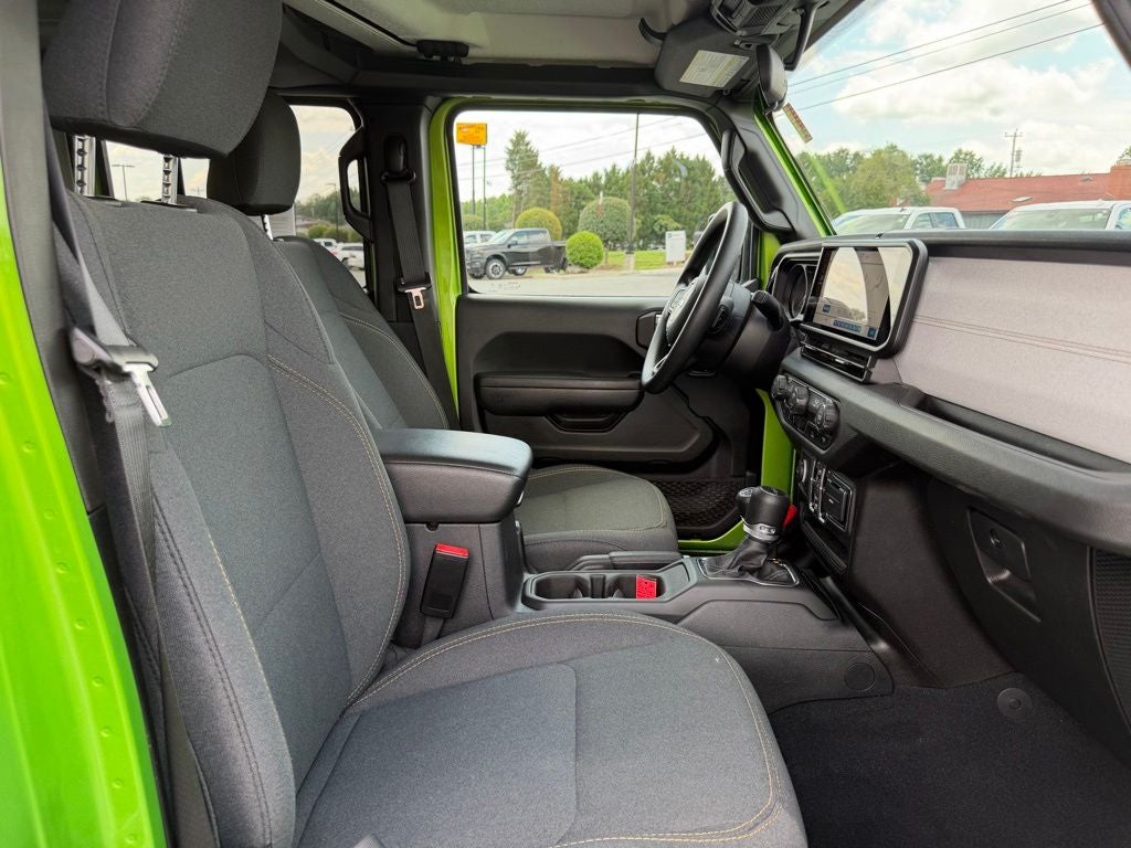 2025 Jeep Gladiator Nighthawk