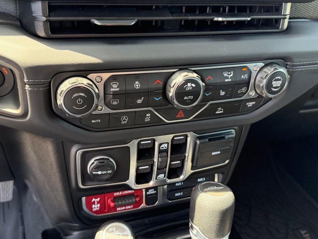 2025 Jeep Gladiator Mojave 4x4
