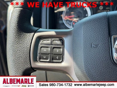2021 RAM 1500 Classic SLT Crew Cab 4x4 5'7' Box