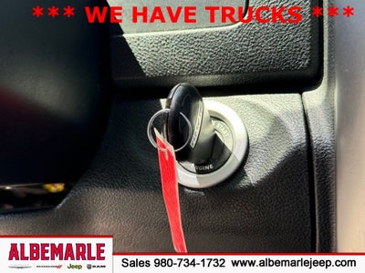 2021 RAM 1500 Classic SLT Crew Cab 4x4 5'7' Box