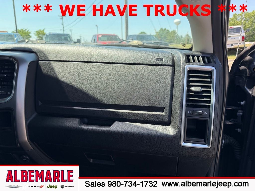 2021 RAM 1500 Classic SLT Crew Cab 4x4 5'7' Box
