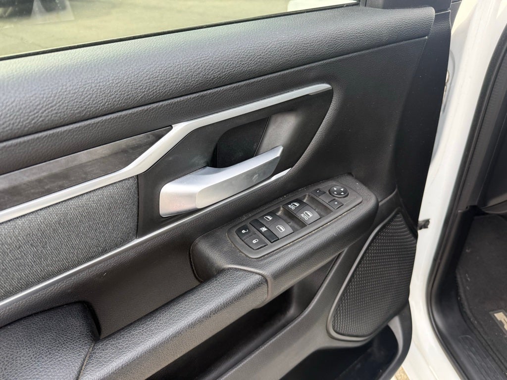 2022 RAM 1500 Big Horn Crew Cab 4x2 5'7' Box