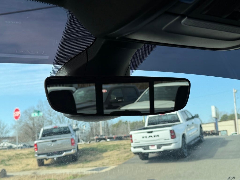 2024 RAM 1500 Big Horn Crew Cab 4x2 5'7' Box