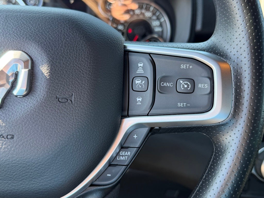 2025 RAM 1500 Tradesman Crew Cab 4x4 5'7' Box